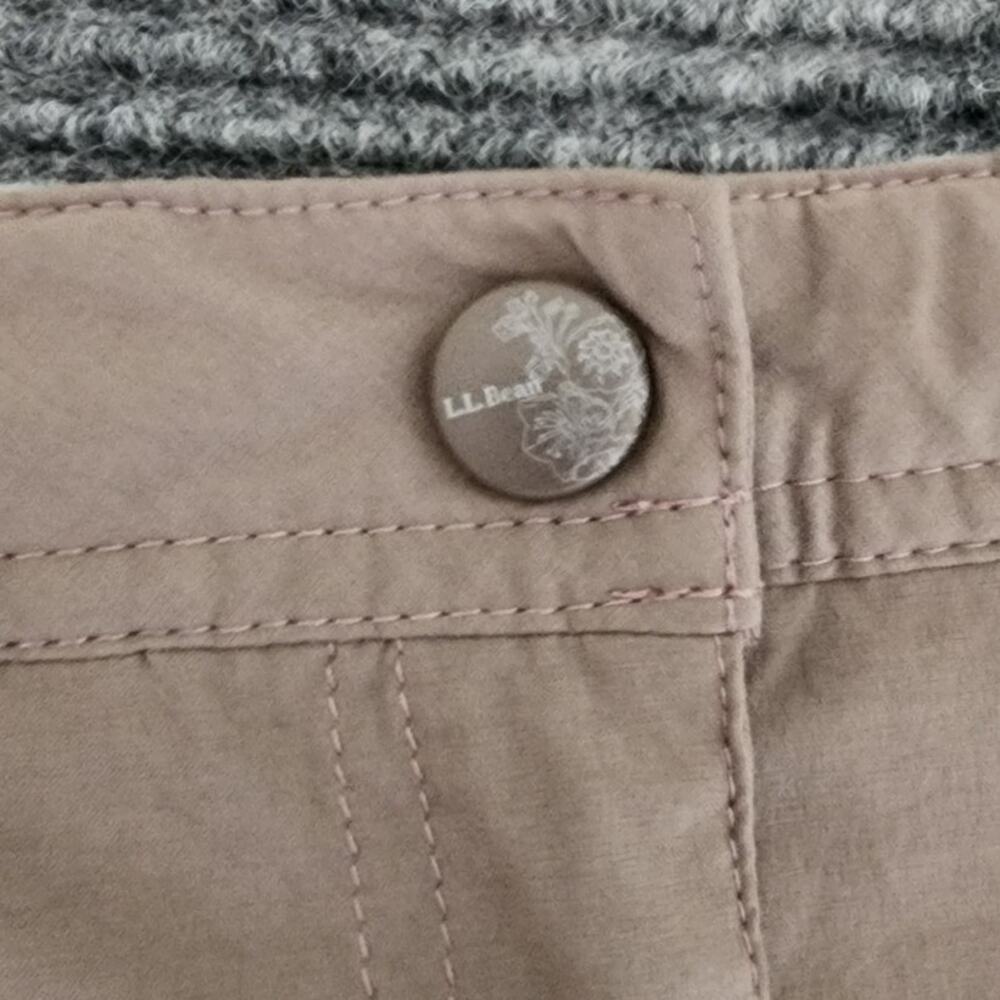 L.L. Bean Women's Size 18 Ash Brown Water-Repellent Comfort Trail Skort - Picture 4 of 13